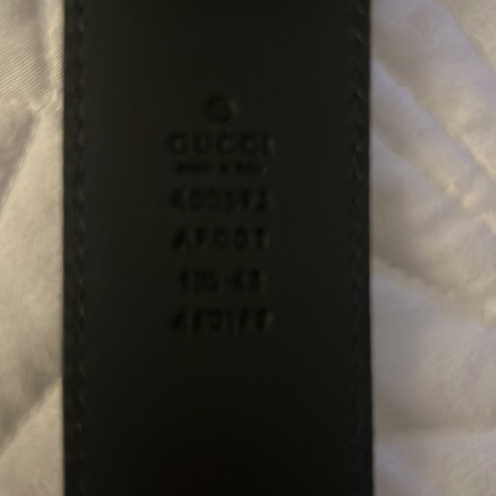 Gucci Black Leather Belt with Gold Interlocking GG Buckle - Picture 3 of 5